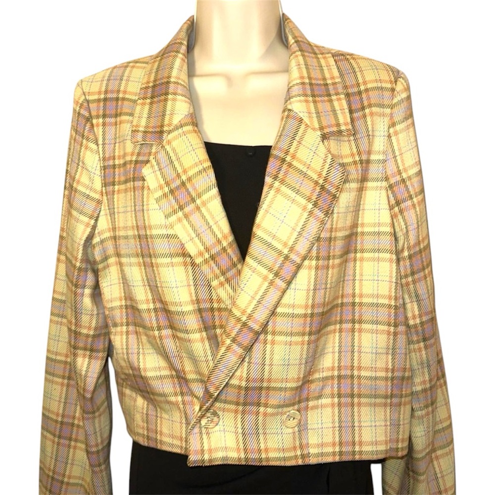 COPY - Glassons women’s cropped blazer. Lined size 8.